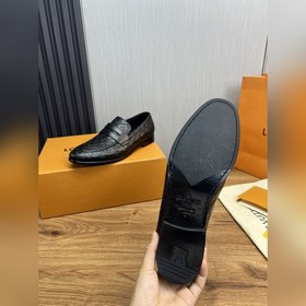 LV. Новые высококачественные кожаные туфли для бизнеса и повседне