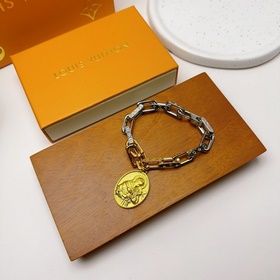 Браслет Louis Vuitton Оригинальный товар, новая модель из бутика,