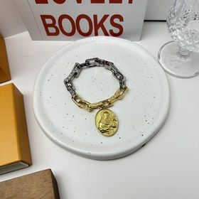 Браслет Louis Vuitton Оригинальный товар, новая модель из бутика,