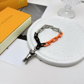 Браслет Louis Vuitton Оригинальный товар, новая модель из бутика,