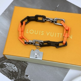 Браслет Louis Vuitton Оригинальный товар, новая модель из магазин