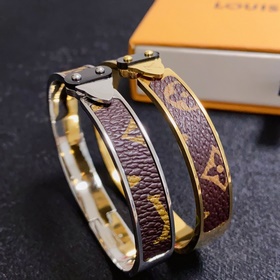 Кожаный браслет с буквами LV, универсальный, Louis Vuitton. С мом