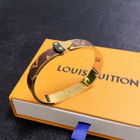 Кожаный браслет с буквами LV, универсальный, Louis Vuitton. С мом