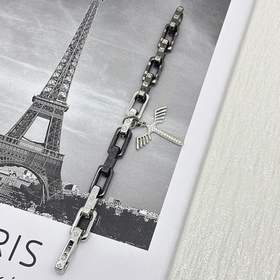 Браслет Louis Vuitton LV Оригинальный товар, новая модель из фирм