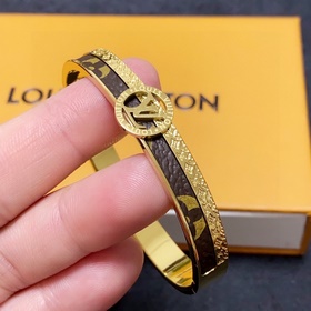 Нейтральный браслет LV Louis Vuitton с момента своего появления н