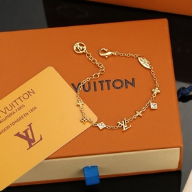 Браслет с буквами Louis Vuitton, выполненный с высоким мастерство