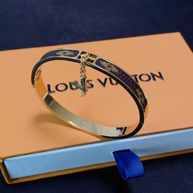 Новый браслет LV Louis Vuitton с момента своего появления на рынк