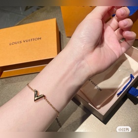 【Версия Seiko】 Браслет-колье с буквами Louis Vuitton, выполненный
