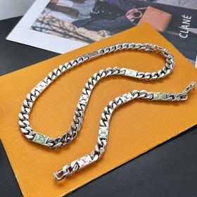 Новинка M01532 Цена ожерелья LV Louis Vuitton MOSAIC： 0, цена бра