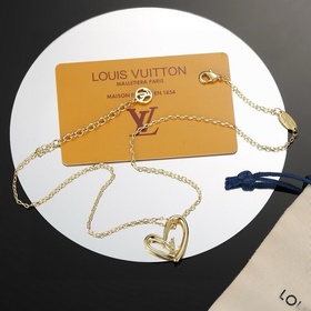 Ожерелье LV Heart Peach от Donkey Home. Новая коллекция Louis Vui
