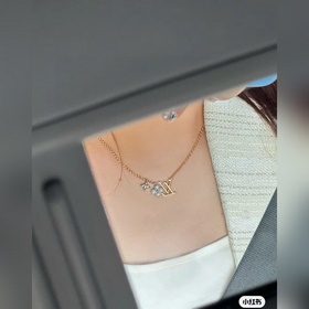 【Версия Seiko】 Ожерелье Louis Vuitton с буквами цветами. Можно но