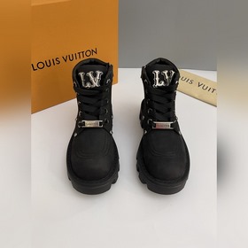 LV Checker — обязательный элемент осенне-зимнего гардероба мужчин