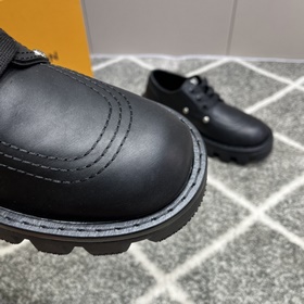 Мужские ботинки LV Ботинки Martin из импортной кожи, с металличес