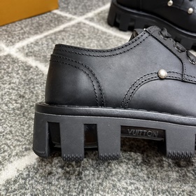 Мужские ботинки LV Ботинки Martin из импортной кожи, с металличес