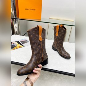 Louis Vuitton Луи Виттен, новейшая модель осень-зима 2025, высоко