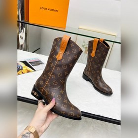 Louis Vuitton Луи Виттен, новейшая модель осень-зима 2025, высоко