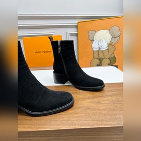 Louis Vuitton Луи Виттен, новейшая модель осень-зима 2025, высоко