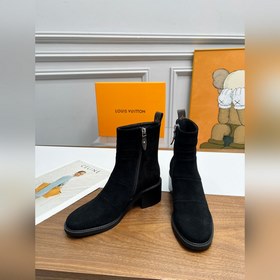 Louis Vuitton Луи Виттен, новейшая модель осень-зима 2025, высоко