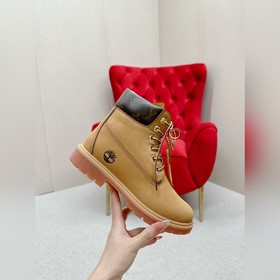 LV представляет совместную коллекцию прочных ботинок Martin. Loui