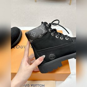 LV представляет совместную коллекцию прочных ботинок Martin. LV x