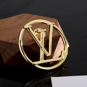 【Версия Seiko】 Брошь Louis Vuitton, изготовленная с высоким масте