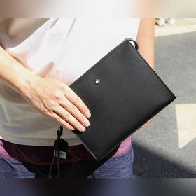 Восстановление качества Новая сумка-клатч из серии Montblanc Arti