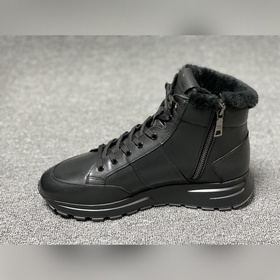 Prada/ Мужские высокие шнурованные кроссовки Prada 2025 из кожи с