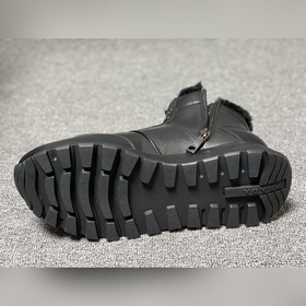 Prada/ Мужские высокие шнурованные кроссовки Prada 2025 из кожи с