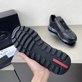 Prada/Prada Мужские кроссовки на шнурках с амортизирующей подошво