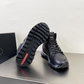 Prada/Prada PRAX Черные высокие кроссовкиз кожи с амортизирующей 