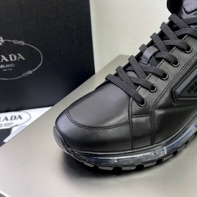 Prada/Prada PRAX Черные высокие кроссовкиз кожи с амортизирующей 