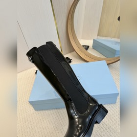 2025 PRADA топовая версия Вышли высокие мотоциклетные сапоги, ко