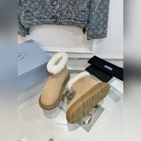 Prada, модель «королевская», зимние сапоги, лыжные сапоги, необыч