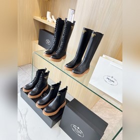 Новые ботинки Prada из коллекции осень-зима 2025, приобретенные в