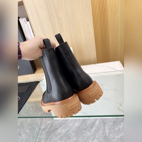 Новые ботинки Prada из коллекции осень-зима 2025, приобретенные в
