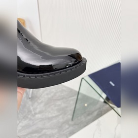 Топ-2025SSS представляет новую коллекцию ботинок Prada. Модель «Н