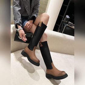 Классические ботинки PRADA с треугольным логотипом... Серия, кото