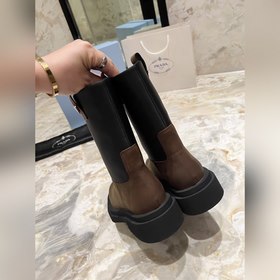 PRADA Классические ботинки с треугольным логотипом. Этот зимний а