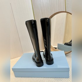 2025 PRADA высшего качества Вышли высокие мотоциклетные сапоги, 