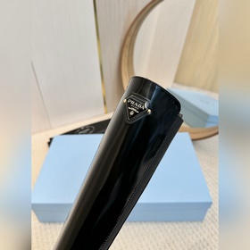 2025 PRADA высшего качества Вышли высокие мотоциклетные сапоги, 
