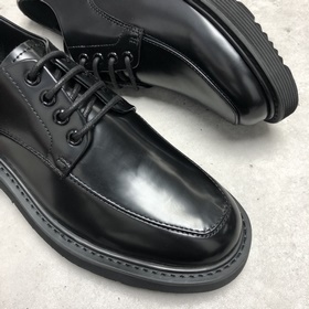Prada/Prada Толстая подошва, формальный стиль, модель из фирменно