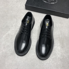 Prada/Prada Толстая подошва, формальный стиль, модель из фирменно