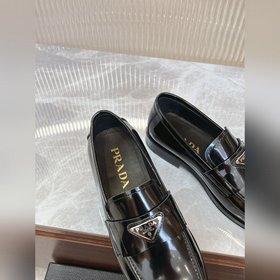 Prada – высококачественные мужские кожаные туфли для повседневной