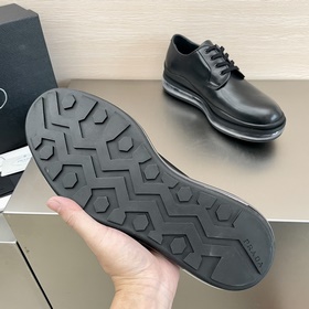 Prada/Prada Классические мужские кожаные туфли с амортизирующей п