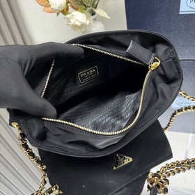 Сумка через плечо из серии Vintage 1BD645 Эта сумка в стиле вин