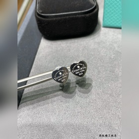 Серебряные серьги в форме сердца с бриллиантами от Tiffany, знак 