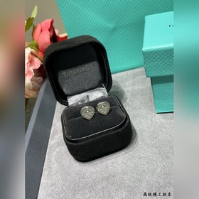 Серебряные серьги в форме сердца с бриллиантами от Tiffany, знак 