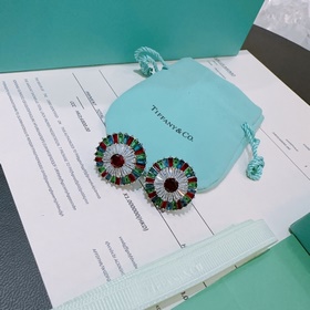 Эксклюзивные серьги Tiffany в юбилейном исполнении. Серьги-гвозди