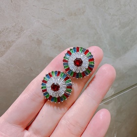 Эксклюзивные серьги Tiffany в юбилейном исполнении. Серьги-гвозди