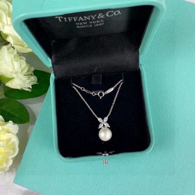 9 2 5 Искусно изготовленное колье из натуральных жемчужин Tiffany